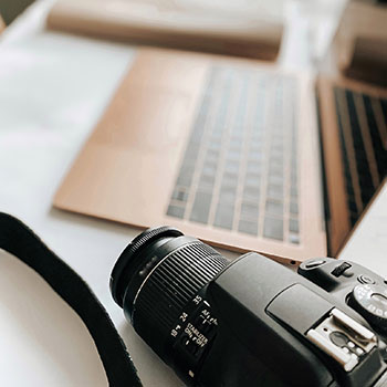 拜仁慕尼黑狂胜，领先优势扩大到10分